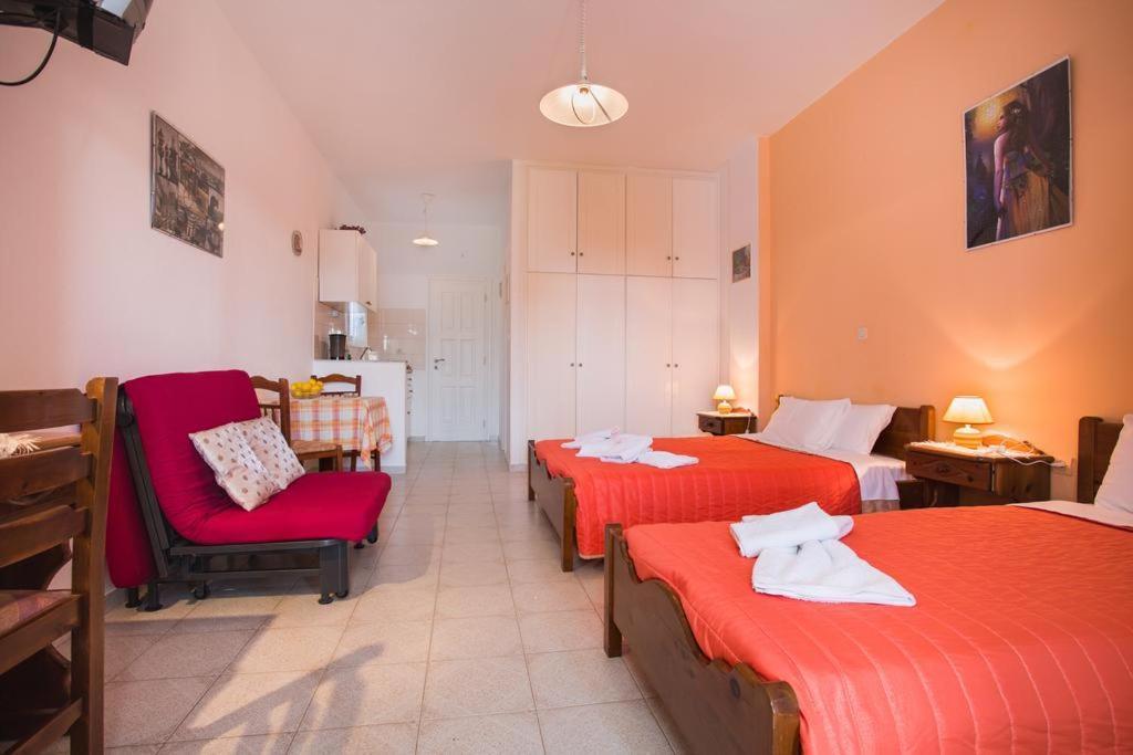 Betty Apartments Drios Eksteriør bilde